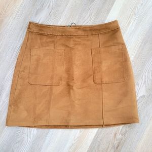 Old Navy Faux-Suede Skirt size 6